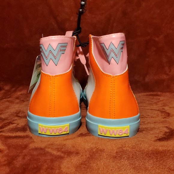 NEW DC Comics Wonder Woman 1984 Bright Neon High Top Sneakers Size 7 - Picture 3 of 5